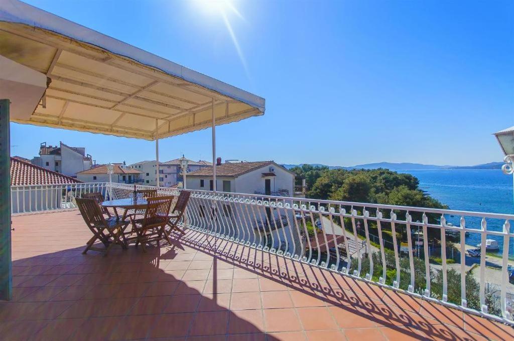 Three Bedroom Apartment With Amazing Sea View Trogir Dış mekan fotoğraf